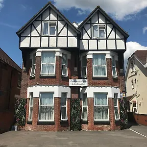 Guest house Landguard House Bed Only, Southampton